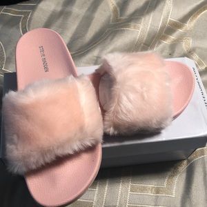 STEVE MADDEN WOMENS SOFTEY PINK
